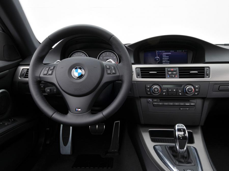  BMW 335is Coupe 2010 года  (US) (фото 10 из 16)
